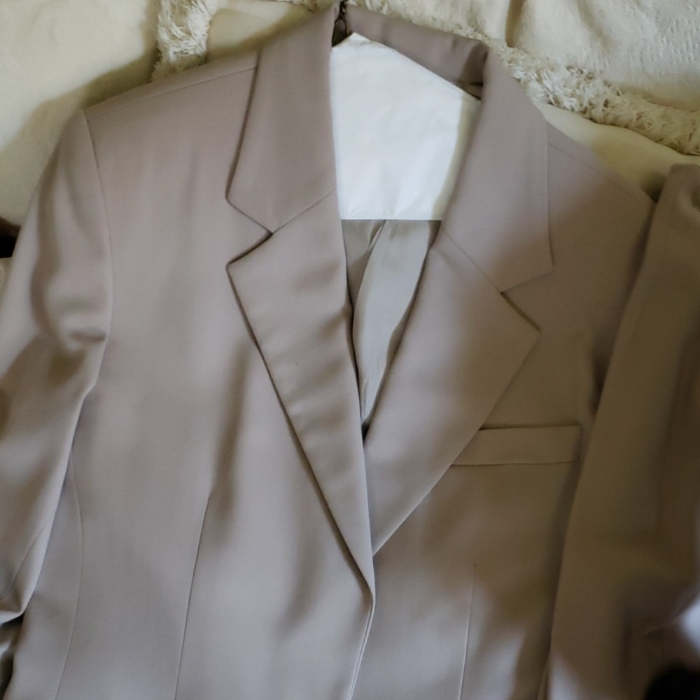 Suit ladies